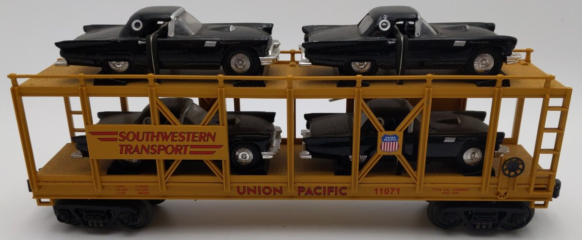 MTH 30-7674 O Gauge UP Southwestern Transport Auto Carrier W/Ertl T-Birds #11071 EX