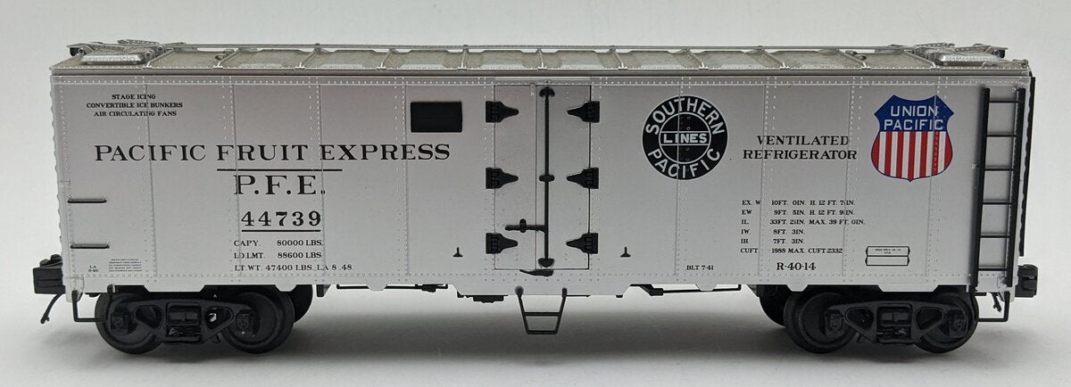 MTH 30-1513B O Gauge Pacific Fruit Express Modern Reefer Car #44739 EX