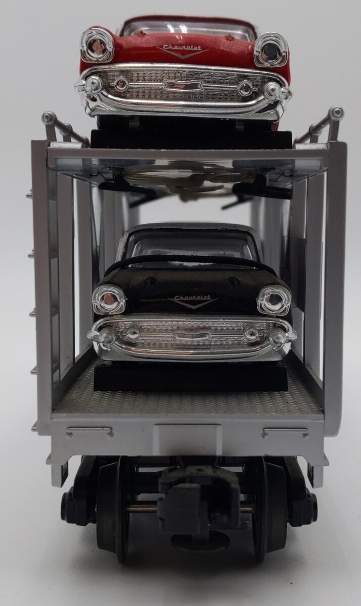 MTH 30-7656 O Gauge MTH Auto Carrier W/ 4 Diecast 1957 Chevy Automobiles EX