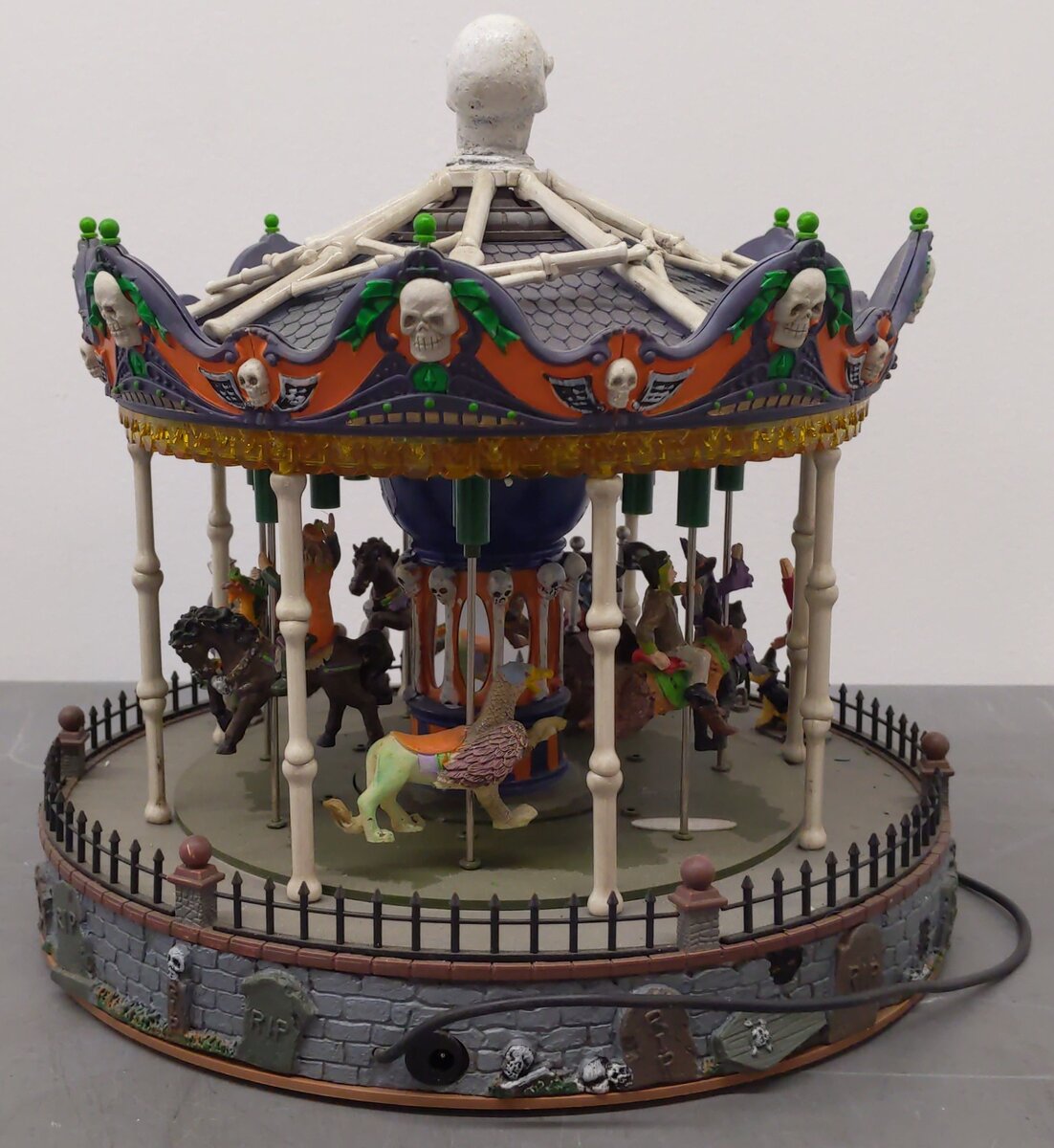 Lemax Spooky Town Scary Go Around Carousel EX/Box