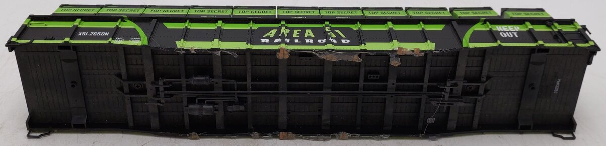 Lionel 2426250 O Area 51 PS-5 Gondola with Coke Containers #X51-2650N/Box