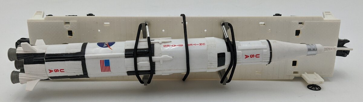 Lionel 6-16379 O Gauge NASA Flatcar w/ Saturn V Load - Custom