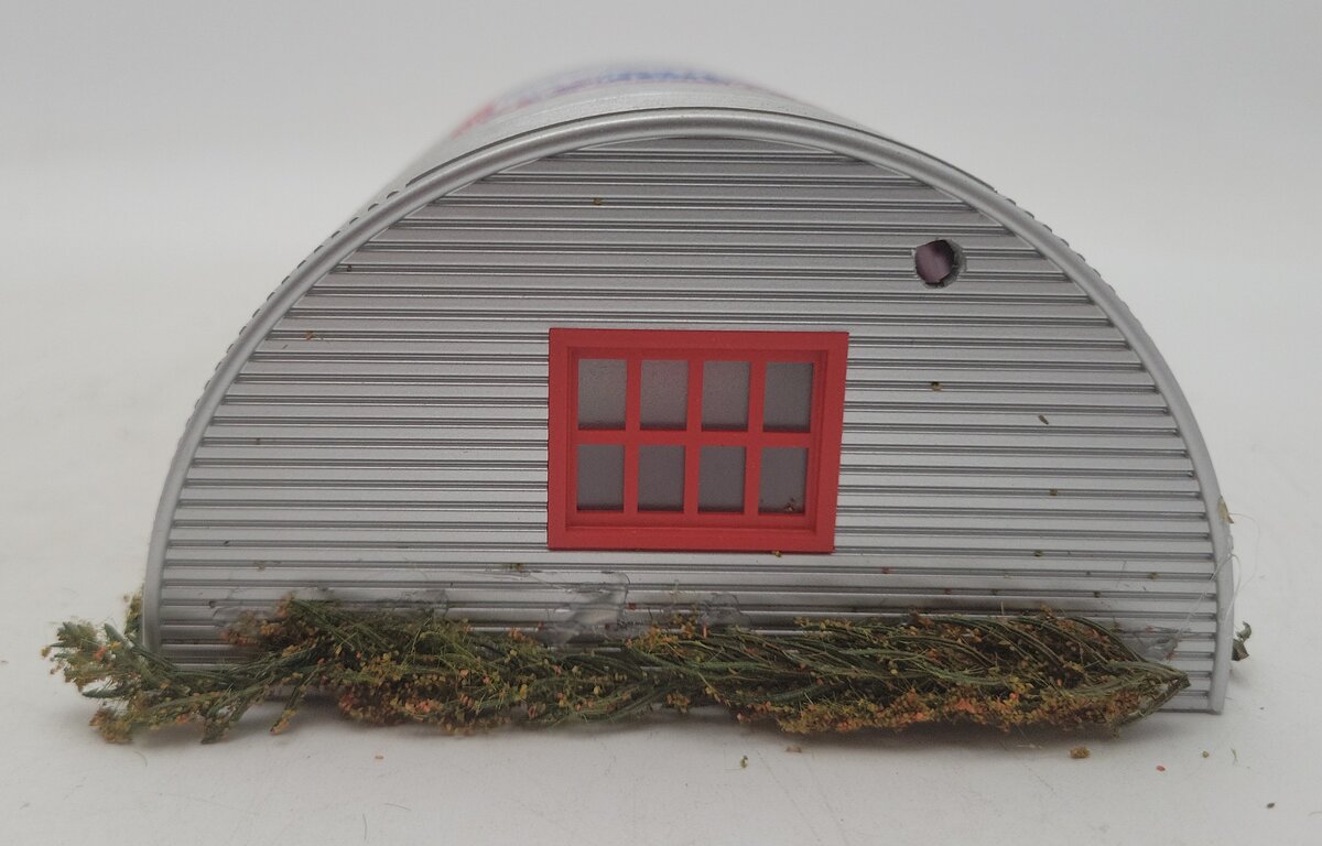 Lionel 2330110 O Assembled Budweiser Brew Hut