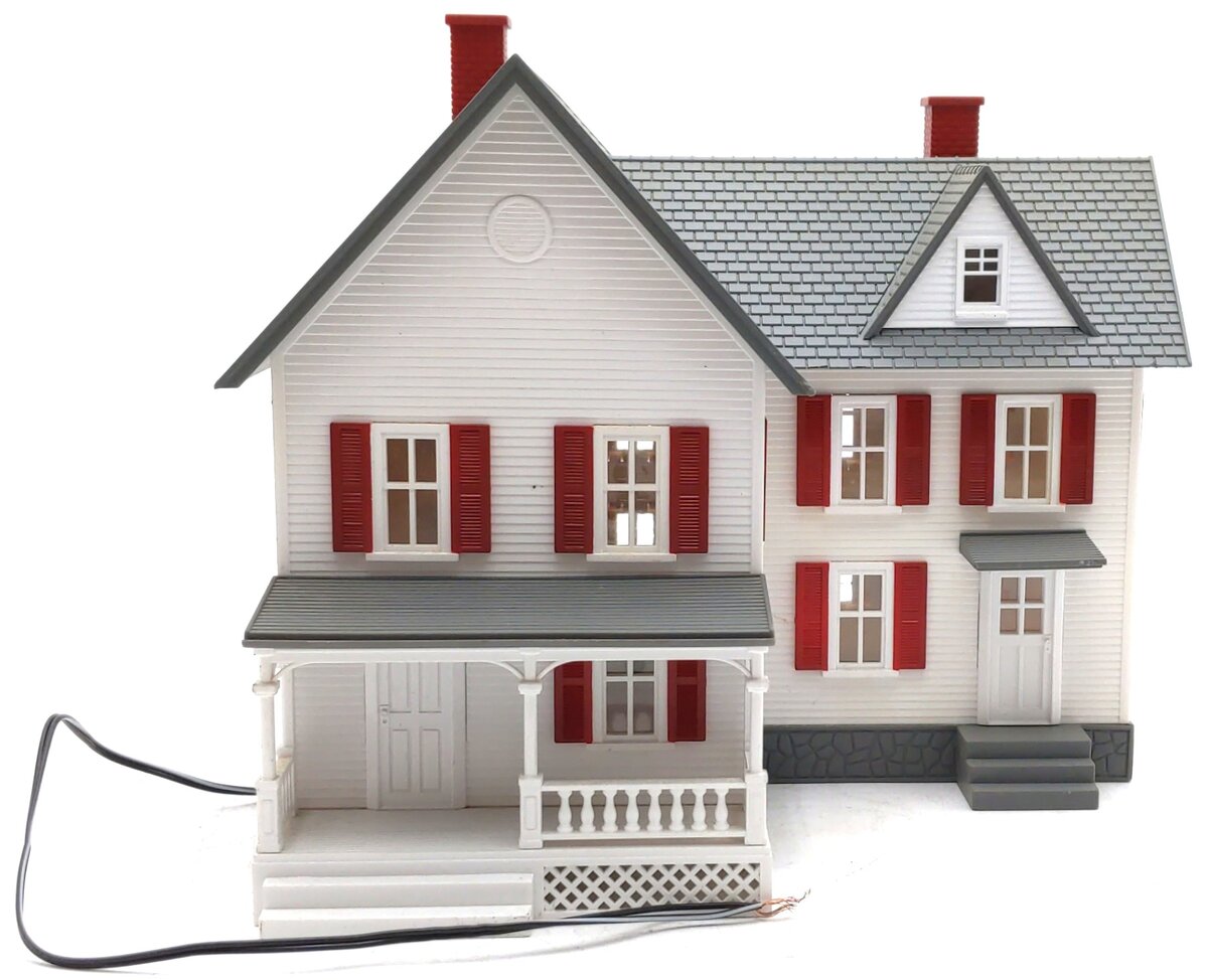 MTH 30-90333 O Gauge White With Red Shutters Built Up Farm House EX