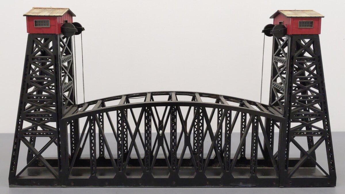 Menards 2798486 O 30" Aerial Bridge w/Lights VG