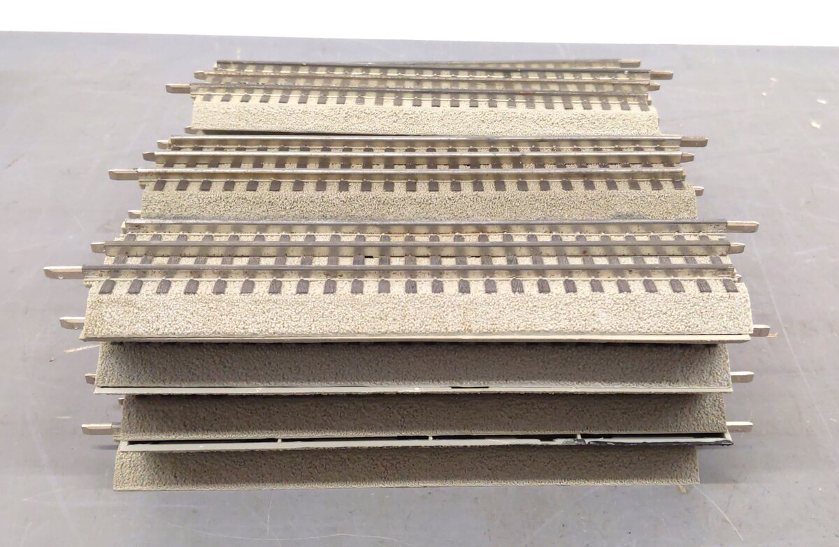 Lionel 6-12014 FasTrack 10 Inch Straight Track (25) EX