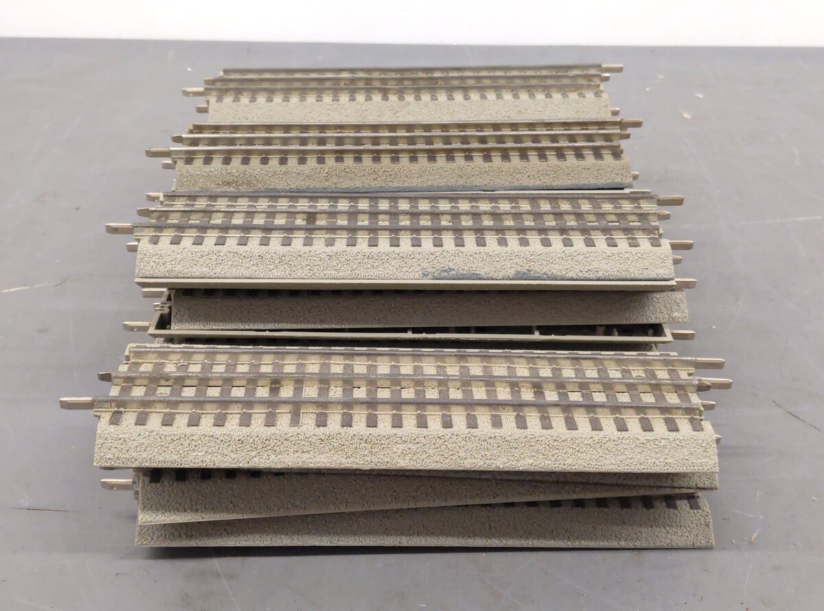 Lionel 6-12014 FasTrack 10 Inch Straight Track (25) EX