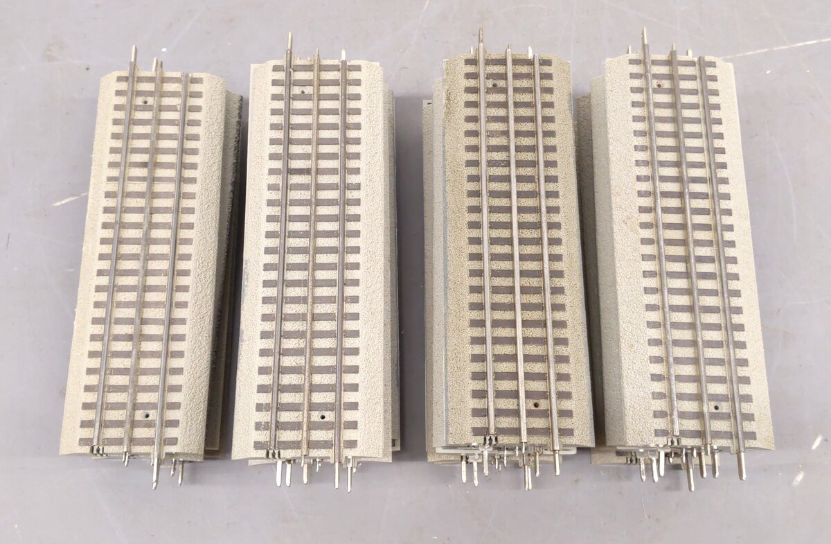 Lionel 6-12014 FasTrack 10 Inch Straight Track (25) EX