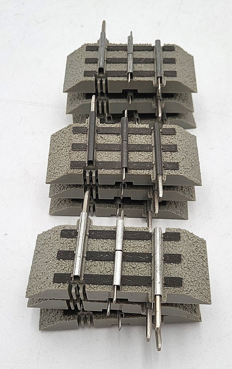 Lionel 6-12073 O 1-3/8" Straight FasTrack Section with Roadbed [9] EX