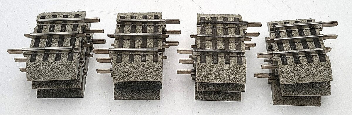 Lionel 6-12026 O Scale FasTrack 1-3/4 Inch Straight Track [12] EX