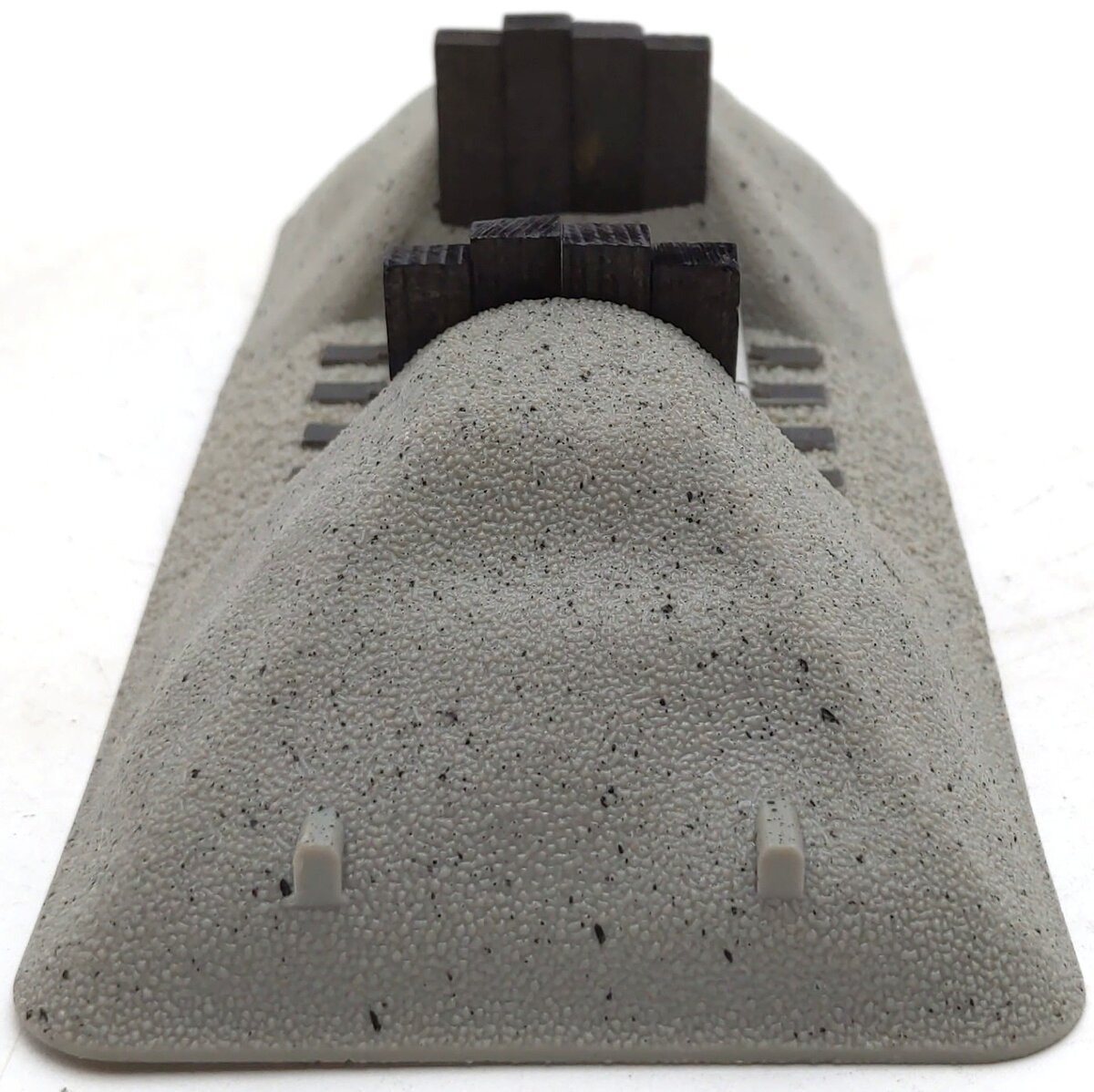 Lionel 6-12059 O Scale Fast Track Earthen Bumpers (Pack of 2) EX/Box
