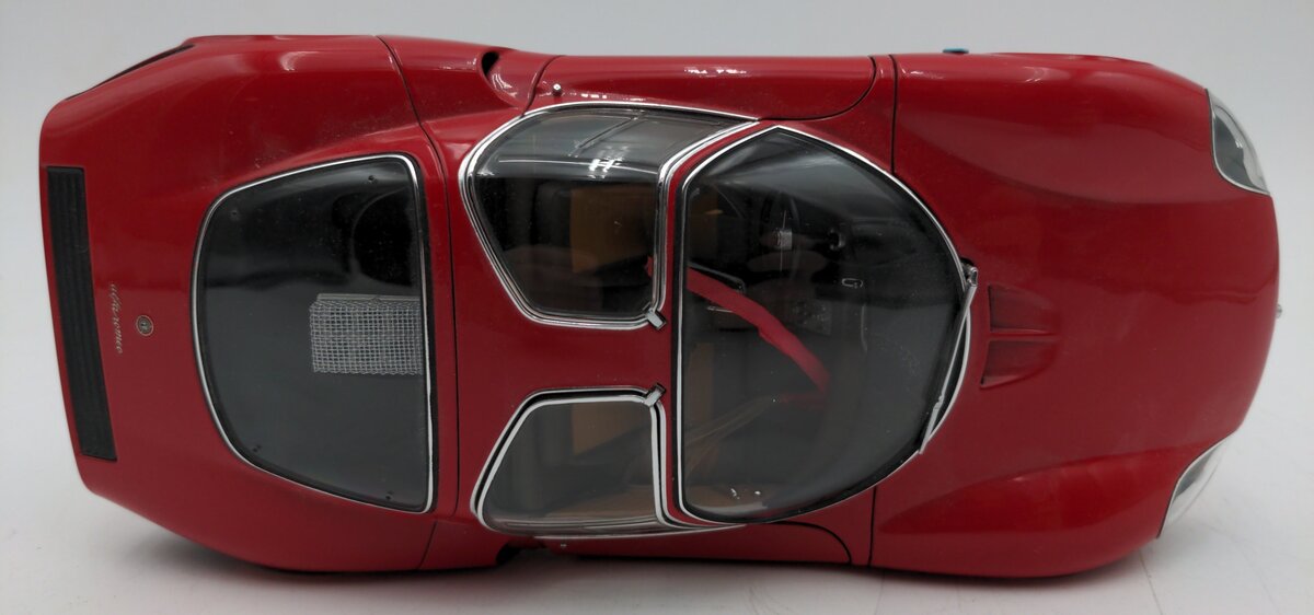 AutoArt 70191 1:18 Scale 1967 Alfa Romeo 33 Stradale Prototype in Red EX