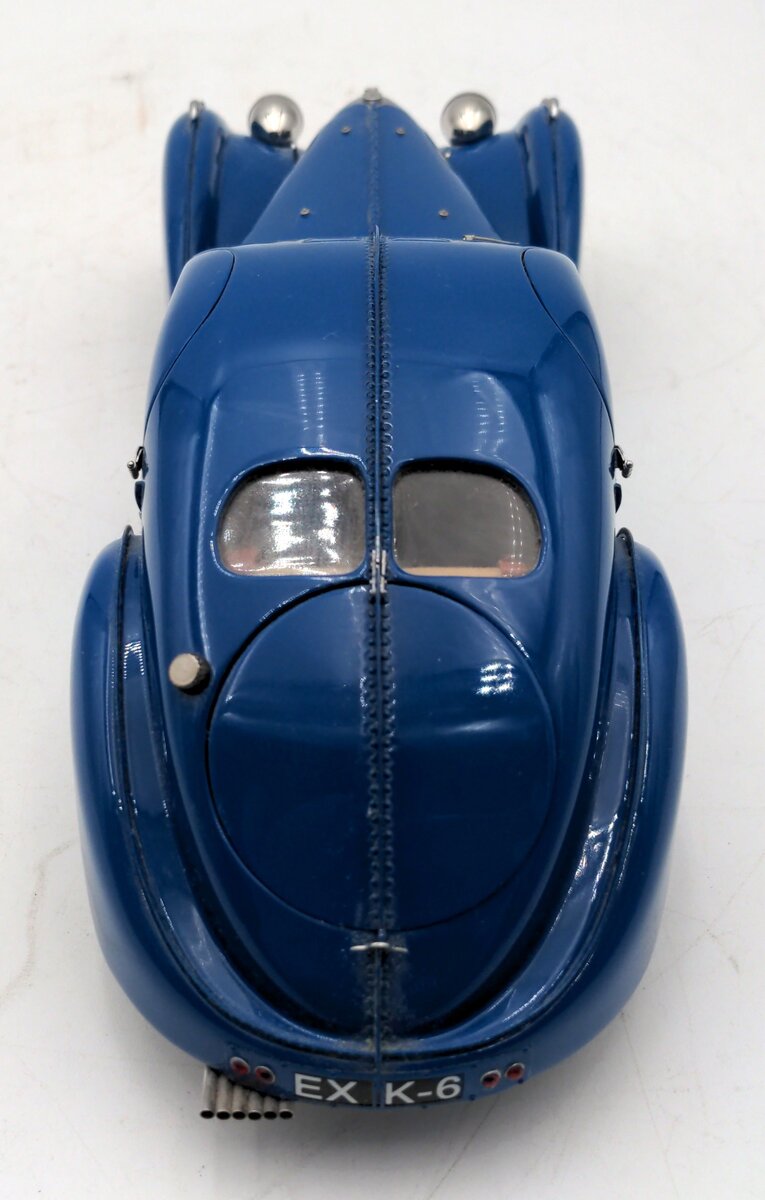 CMC 1938 1:18 Scale Diecast Bugatti 57 SC Atlantic VG