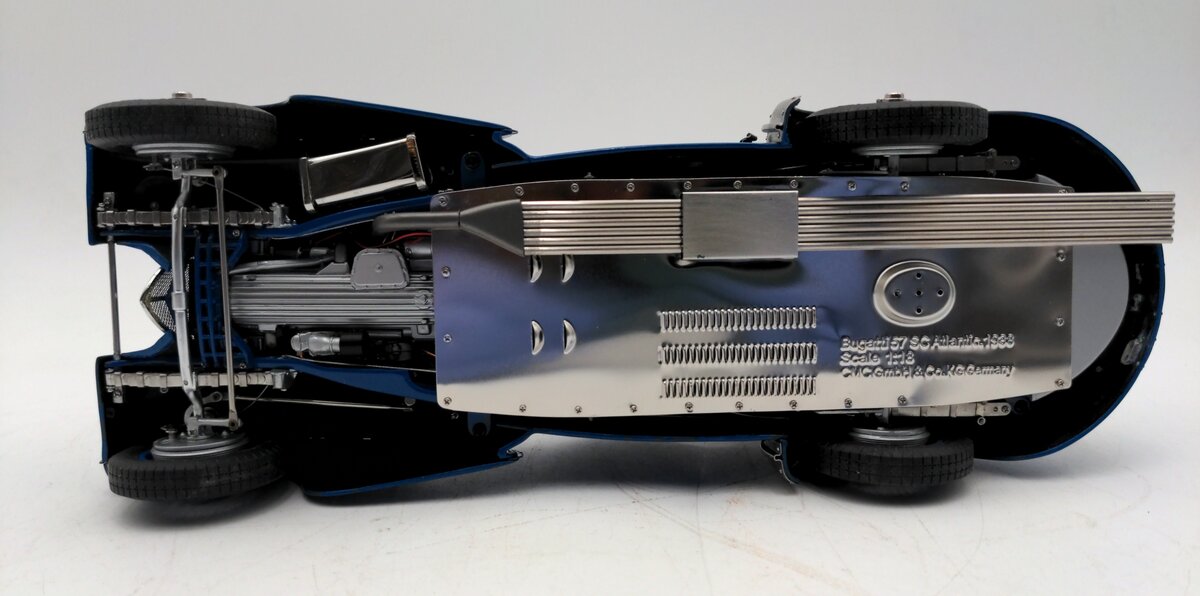 CMC 1938 1:18 Scale Diecast Bugatti 57 SC Atlantic VG