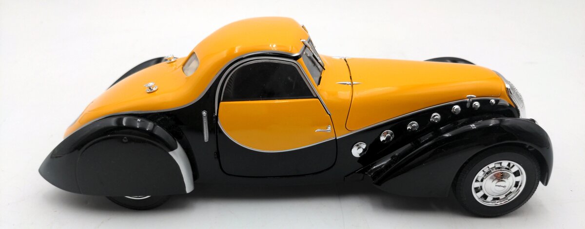 Norev 1:18 Scale Diecast Peugeot 302 Darl'Mat LN
