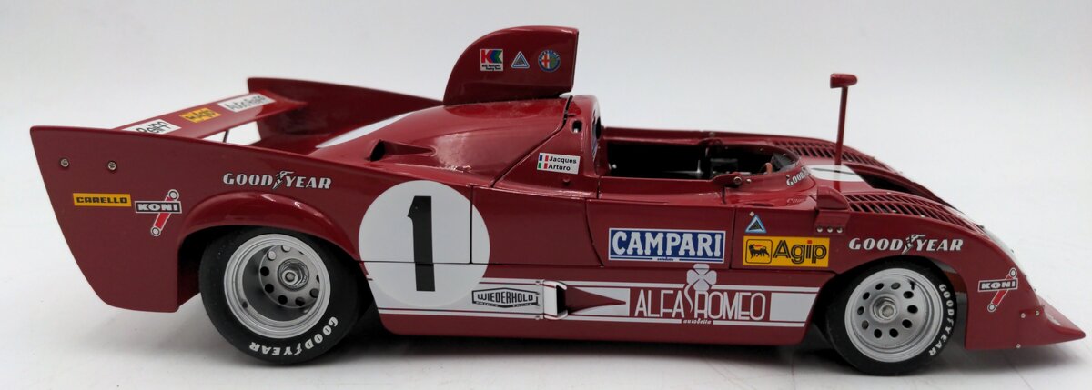 AutoArt 87505 1:18 1975 Alfa Romeo 33 TT 12 Nurburgring Merzario/Lafitte #1 VG