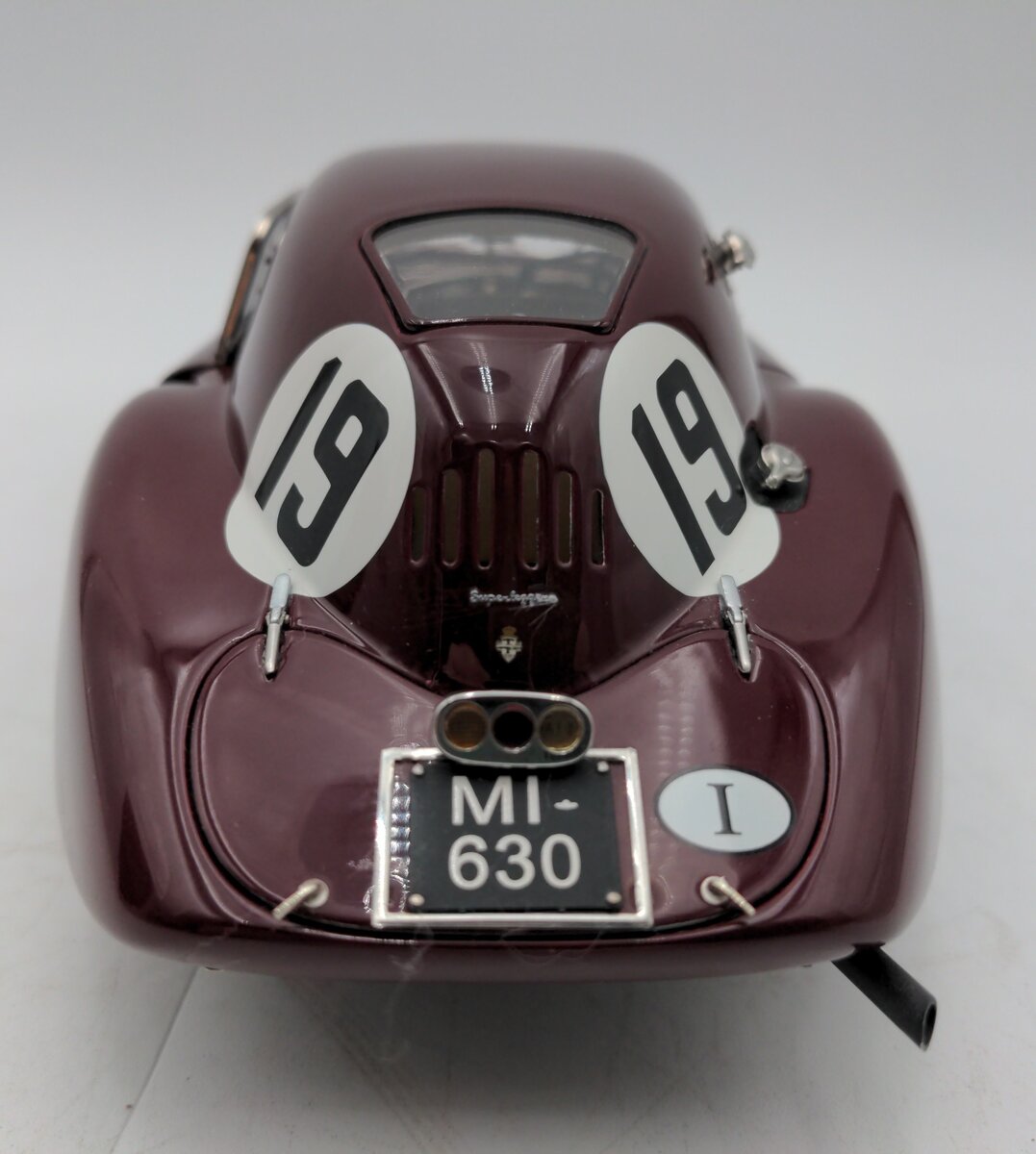 CMC M-111 1:18 Scale 8C 2900 Alfa Romeo 1938 Speciale Le Mans EX/Box