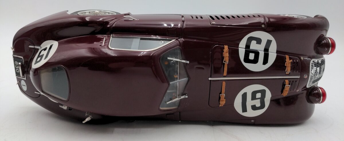 CMC M-111 1:18 Scale 8C 2900 Alfa Romeo 1938 Speciale Le Mans EX/Box