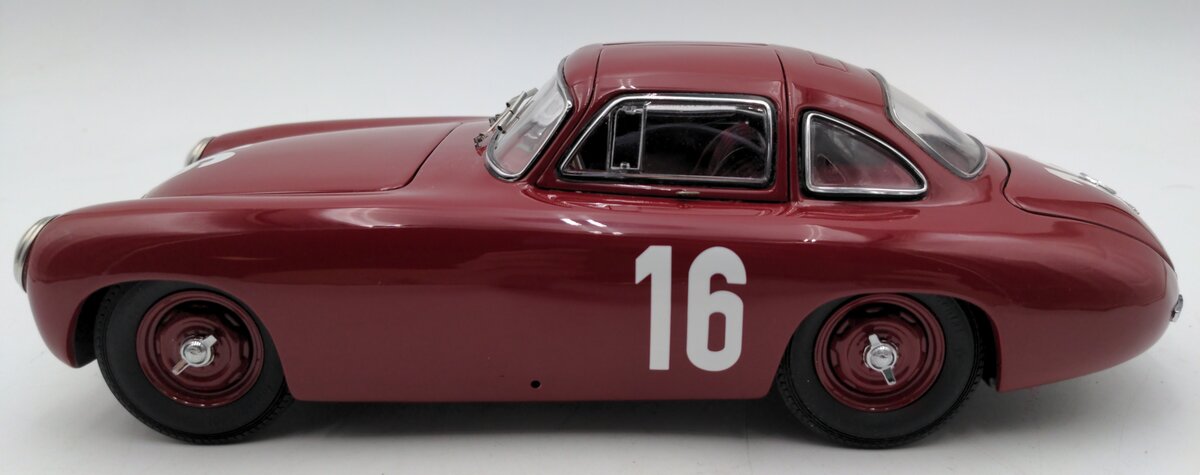 CMC 1:18 Scale 1952 Mercedes Benz 300SL Grand Prix Bern #16 EX