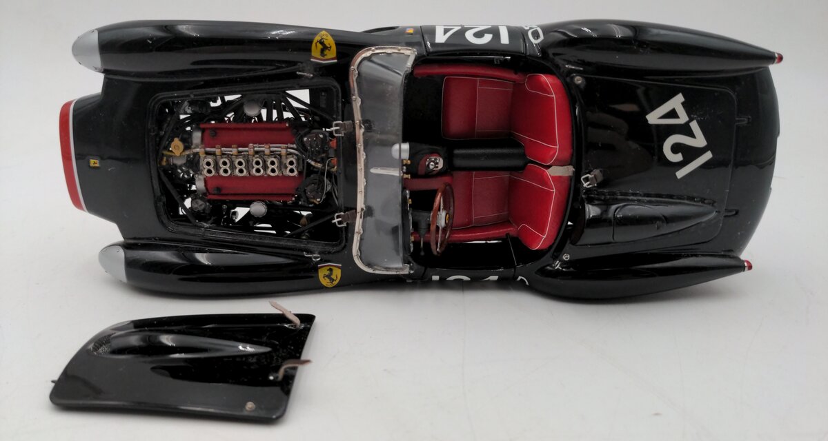 CMC 1:18 Scale Ferrari 250 Testa Rossa EX