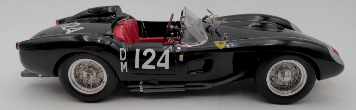 CMC 1:18 Scale Ferrari 250 Testa Rossa EX