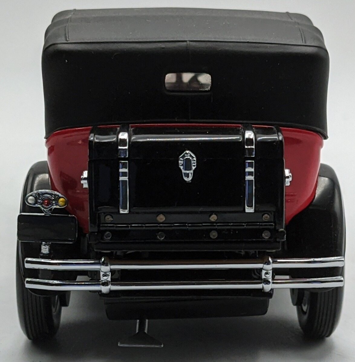Franklin Mint 1:24 Scale Diecast 1929 Rolls Royce Phantom 1 Cabriolet De Ville NIB