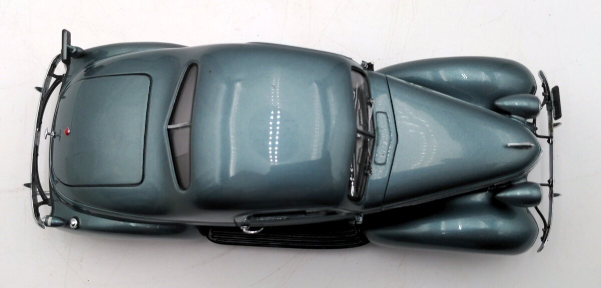 Danbury Mint 1937 1:24 Diecast Studebaker Dictator Coupe LN/Box