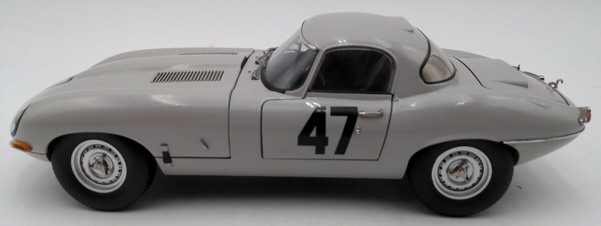 Paragon Models 1:18 Scale Jaguar E Type Lightweight #47 EX