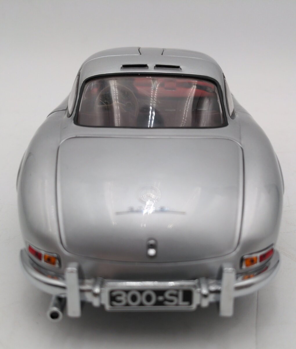 Minichamps 1:18 Scale Mercedes 300 SL 1954 Roadster EX