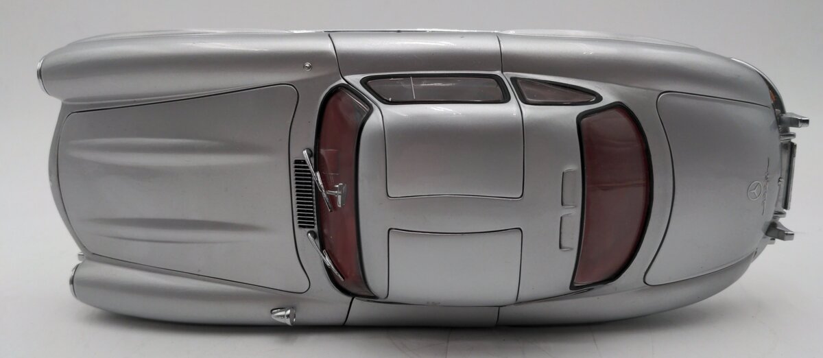 Minichamps 1:18 Scale Mercedes 300 SL 1954 Roadster EX