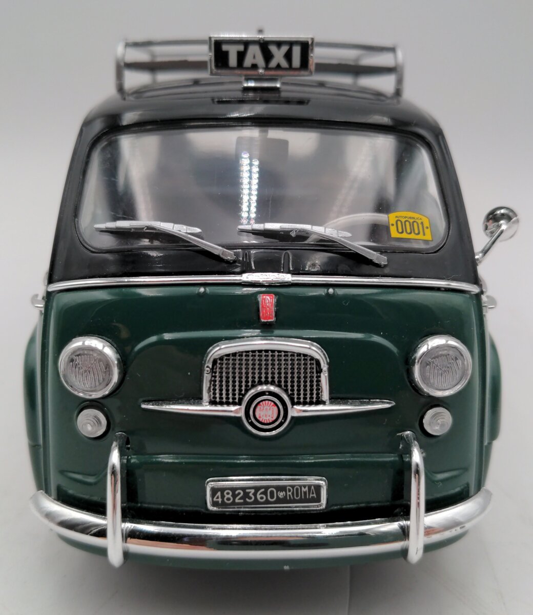 Unique Replicas 1:18 Fiat 600 Taxi EX