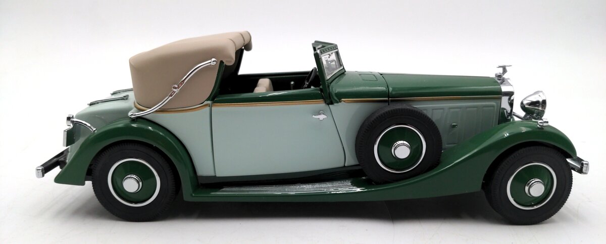 Danbury Mint 1934 1:24 1934 Hispano-Suiza J12 - Green NIB