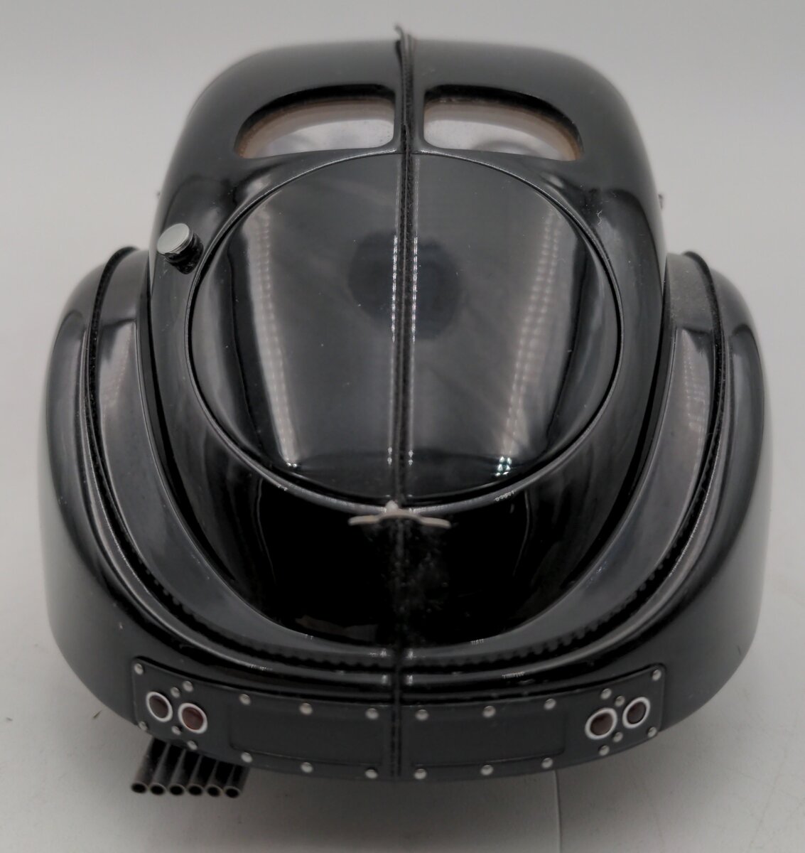 AutoArt 70941 1:18 Diecast 1938 Bugatti 57SC Atlantic in Black w/ Disc Wheels EX