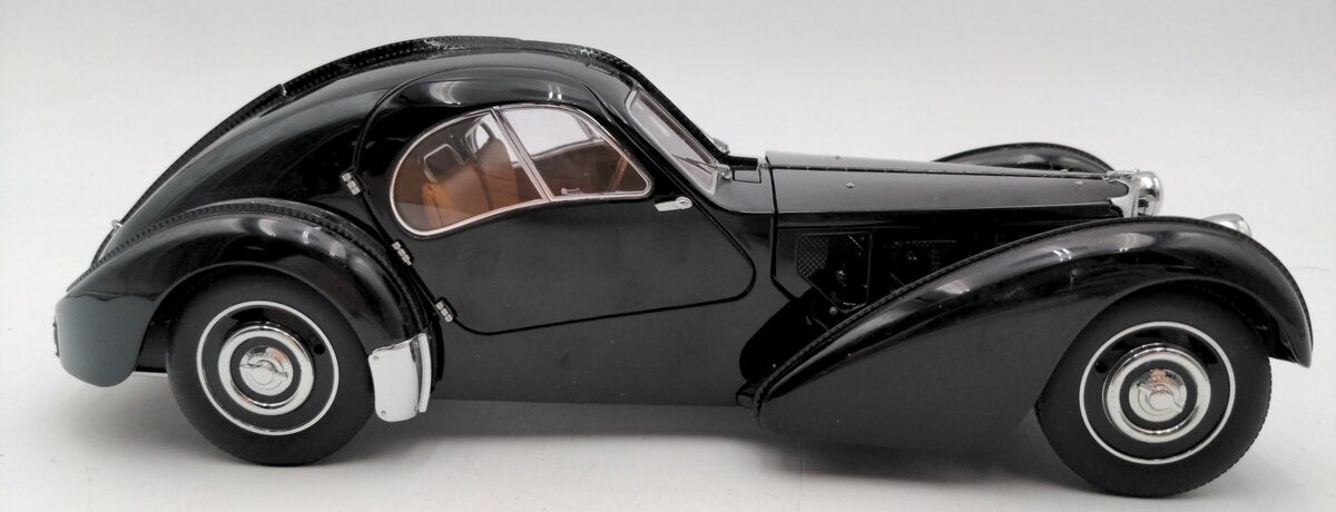AutoArt 70941 1:18 Diecast 1938 Bugatti 57SC Atlantic in Black w/ Disc Wheels EX