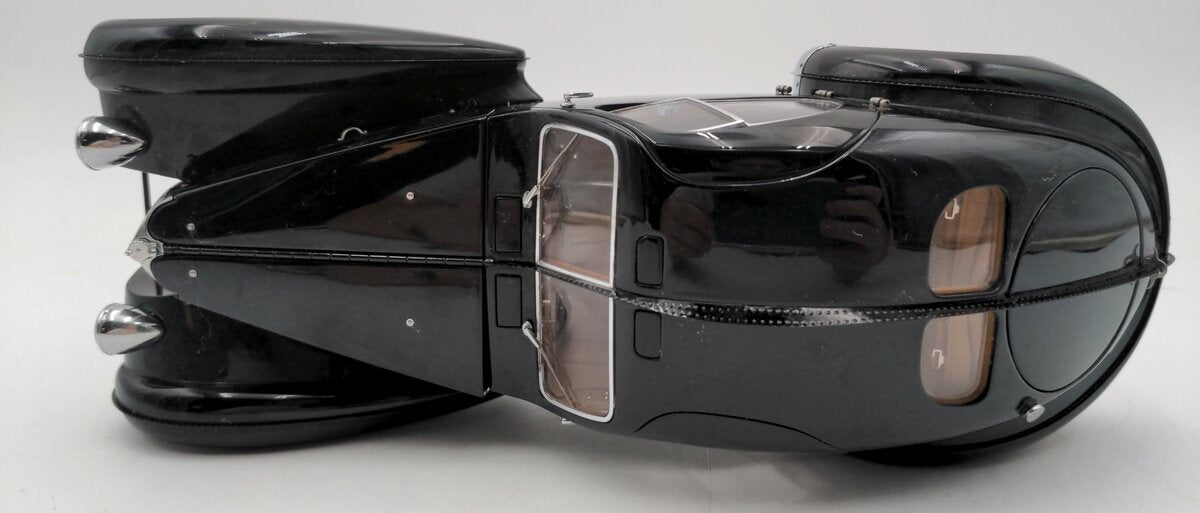 AutoArt 70941 1:18 Diecast 1938 Bugatti 57SC Atlantic in Black w/ Disc Wheels EX