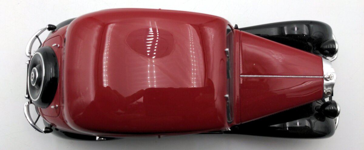 BOS Models 1:18 Scale Diecast 1939 Mercedes 170v LN