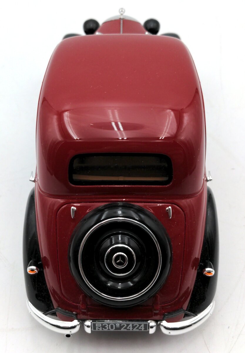 BOS Models 1:18 Scale Diecast 1939 Mercedes 170v LN