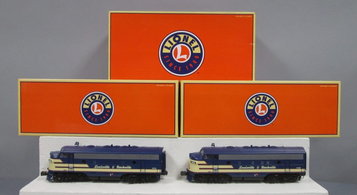 Lionel 6-34694 Louisville & Nashville Legacy F7 AA Diesel Loco Set #834/842