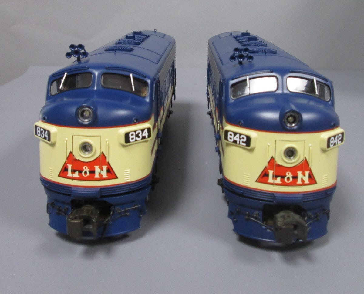 Lionel 6-34694 Louisville & Nashville Legacy F7 AA Diesel Loco Set #834/842