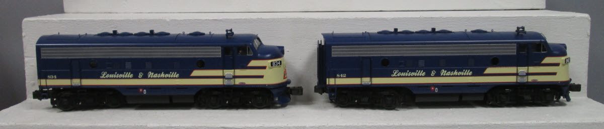 Lionel 6-34694 Louisville & Nashville Legacy F7 AA Diesel Loco Set #834/842