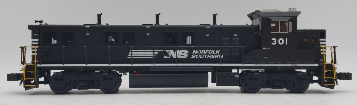 Lionel 2133120 O Gauge Norfolk Southern LEGACY Genset Diesel Switcher #301 LN/Box
