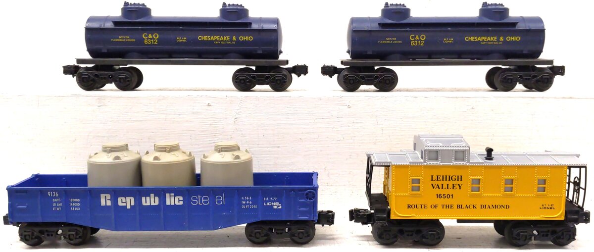 Lionel Assorted O Gauge Freight Cars [4] VG