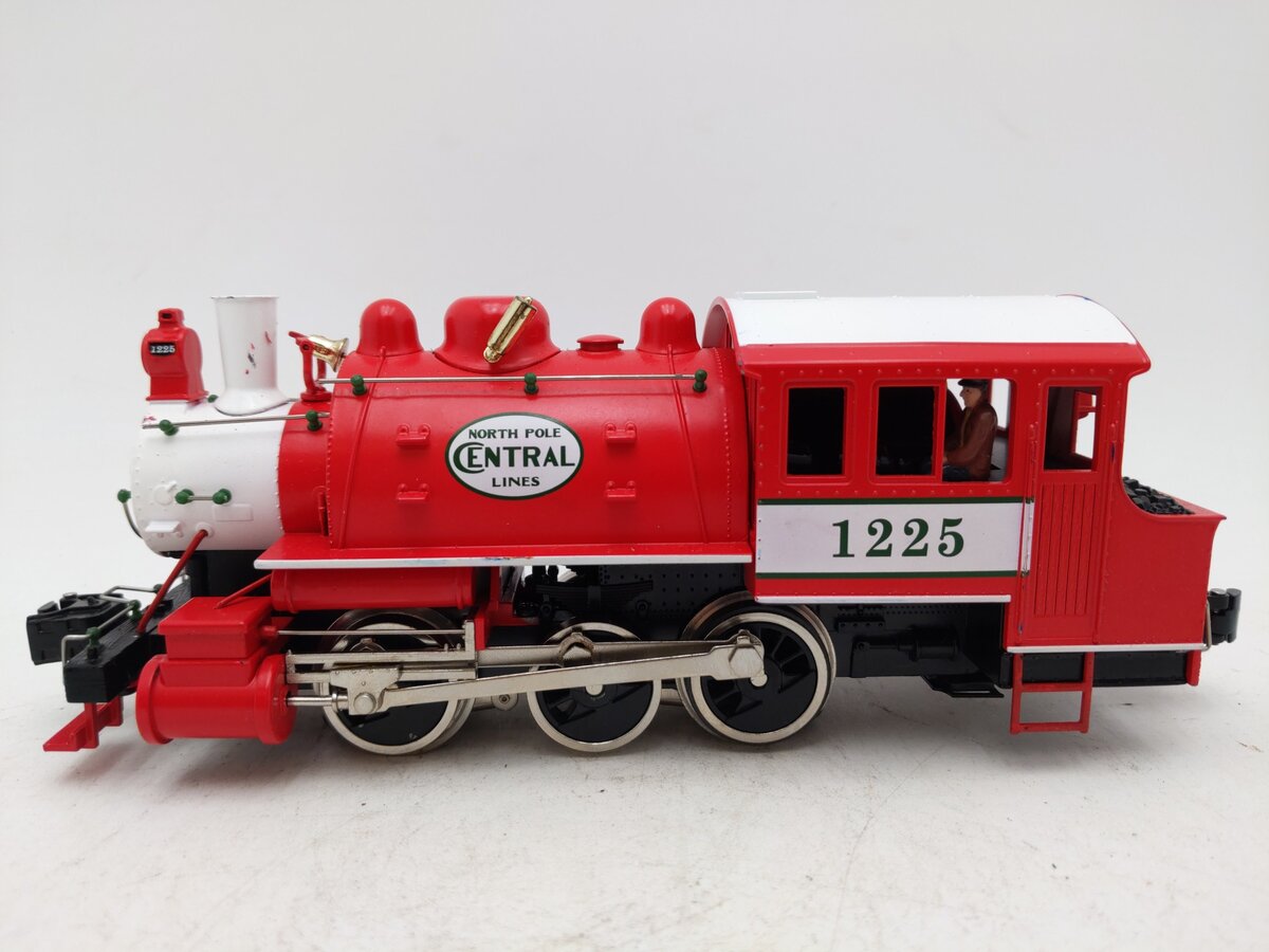 Lionel 6-82545 Santa's Helper Christmas LionChief O Gauge Steam Locomotive EX