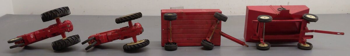 Ertl 1/16 Scale Assorted Diecast Tractors and Wagons [4]