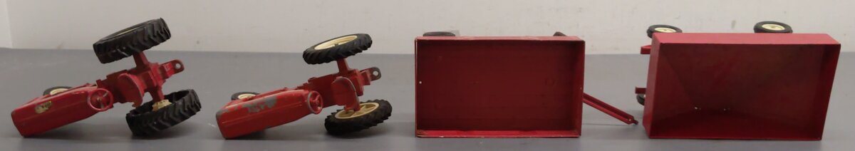 Ertl 1/16 Scale Assorted Diecast Tractors and Wagons [4]
