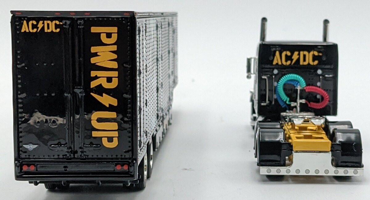 Die Cast Promotions 69-1064 1:64 Diecast AC/DC - Peterbilt 389 63" Sleeper NIB