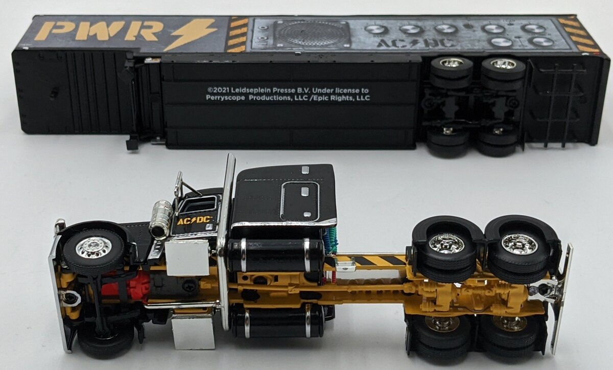 Die Cast Promotions 69-1064 1:64 Diecast AC/DC - Peterbilt 389 63