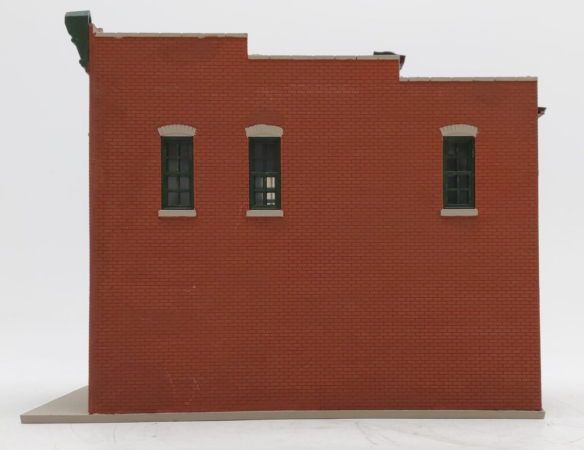 O Gauge Custom Undecorated Red Brick Building EX