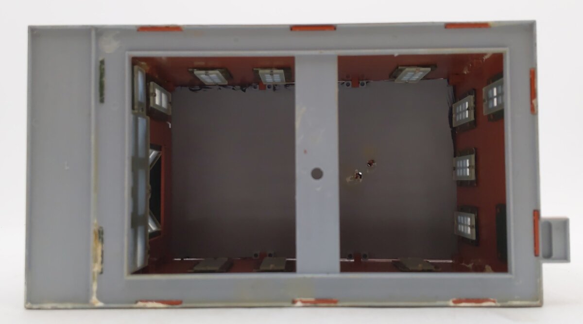 O Gauge Custom Undecorated Red Brick Building EX