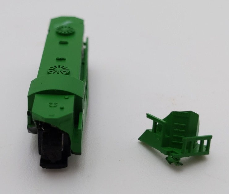 T Gauge Four-Axle Motorized Diesel Locomotive-Green VG